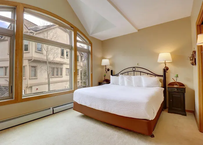 Apartment 4 Bedrooms