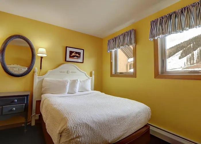 Apartment 4 Bedrooms Copper Mountain