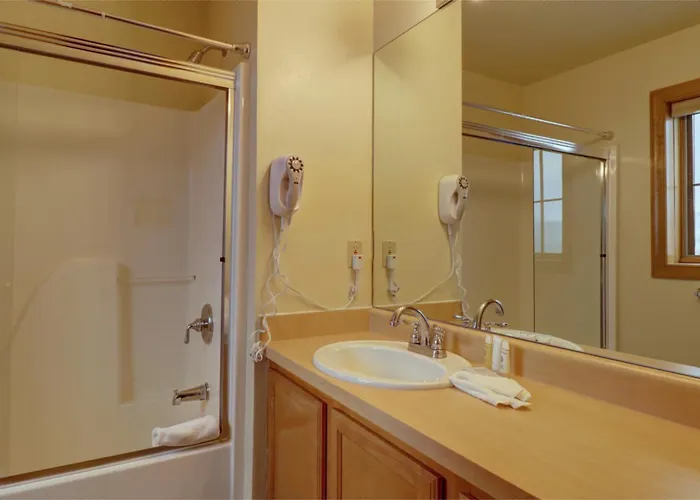 4 Bedrooms Copper Mountain