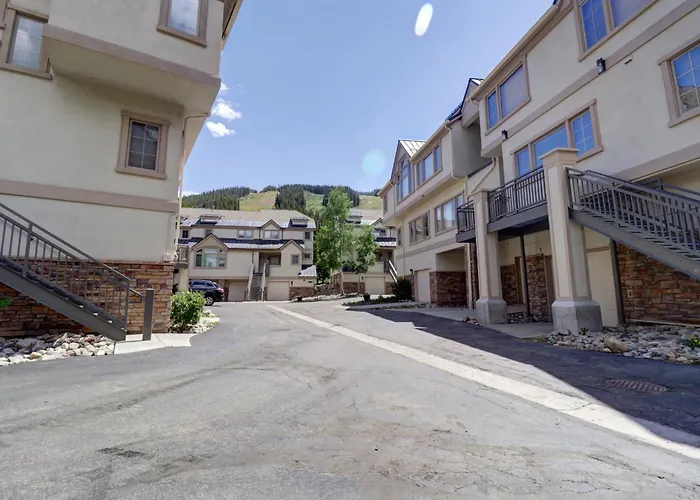 4 Bedrooms * Copper Mountain